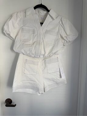 TCEC White Short-Sleeve top/Short  SET with Contrast Stitching NWT